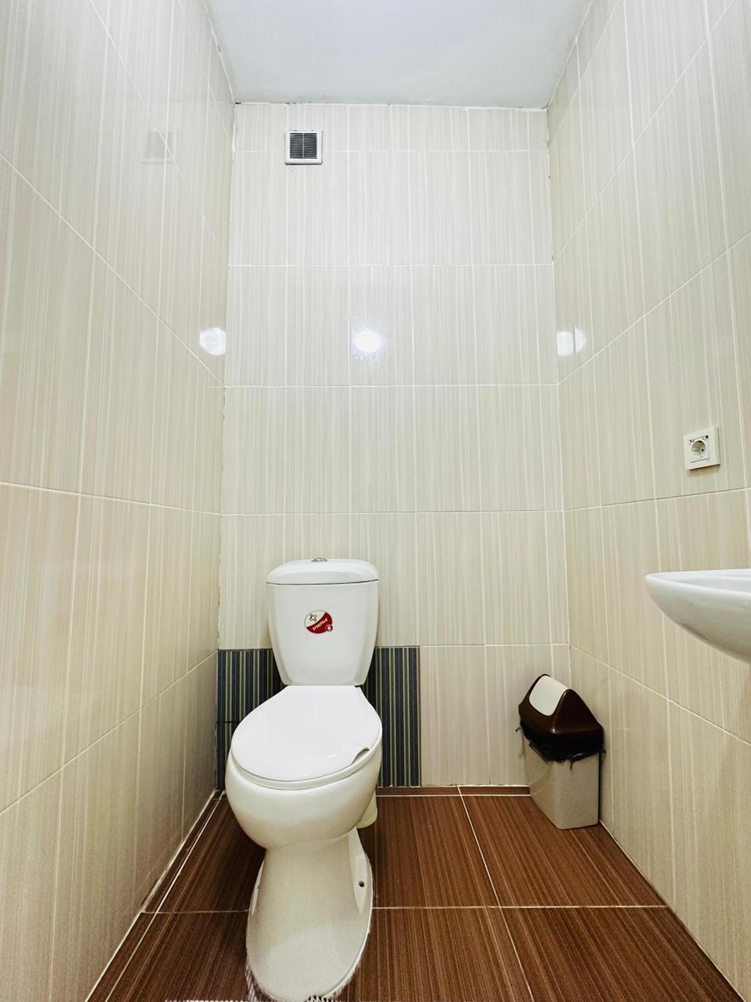 Квартира Для Большой Семьи Almatý Exterior foto