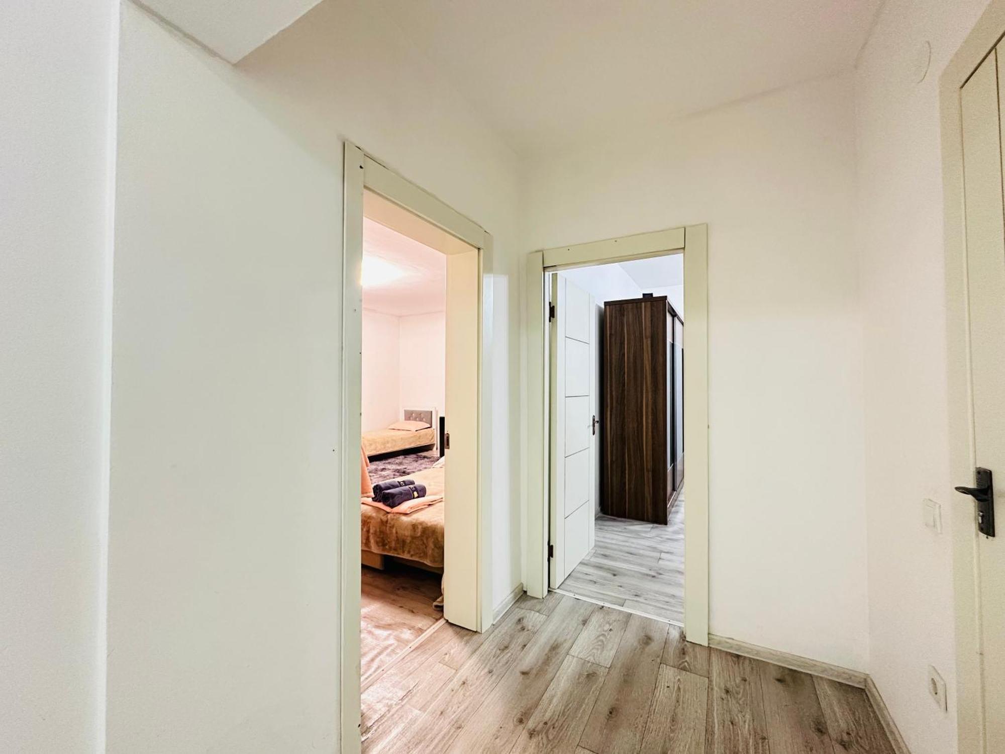 Квартира Для Большой Семьи Almatý Exterior foto