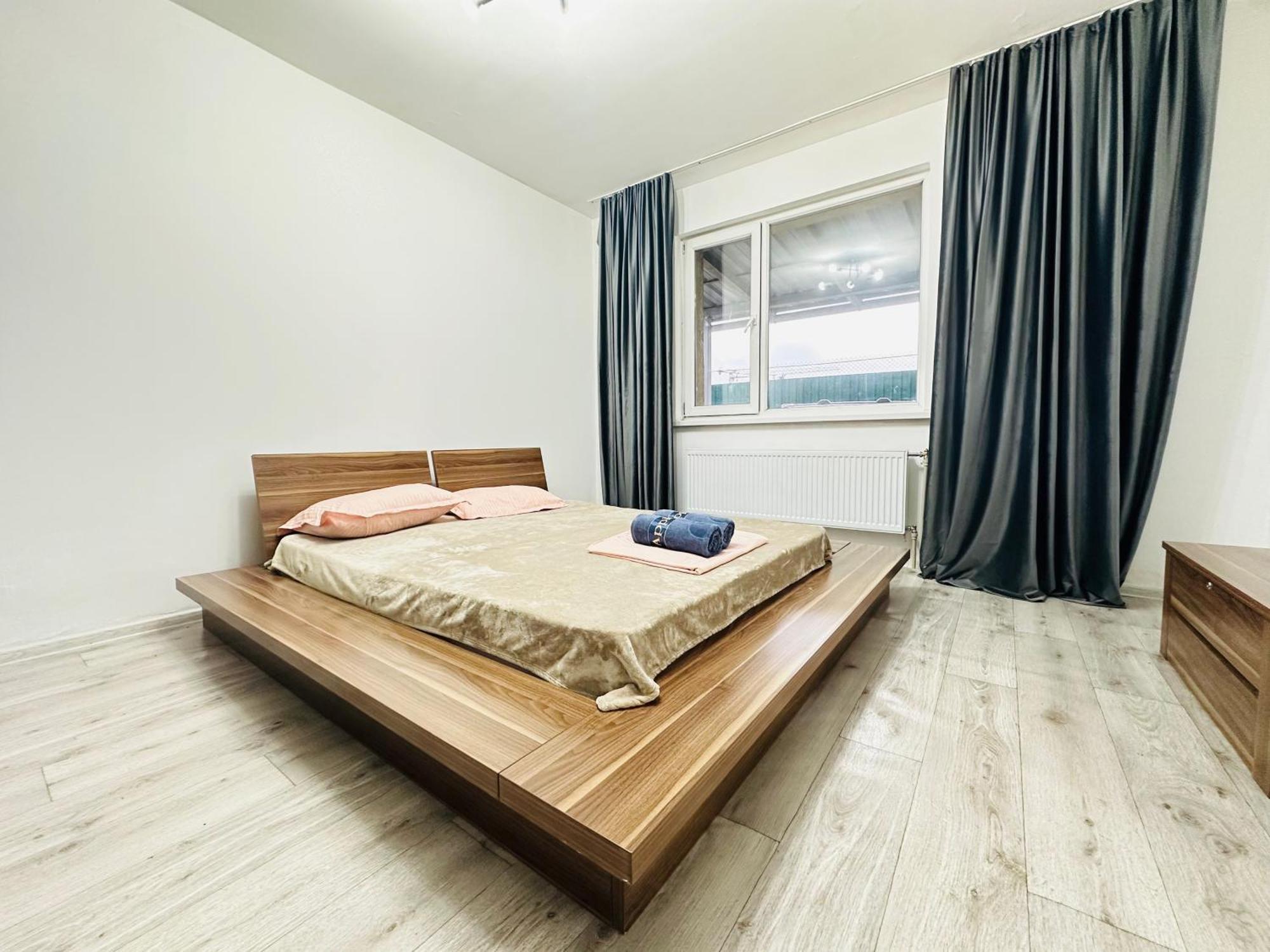 Квартира Для Большой Семьи Almatý Exterior foto
